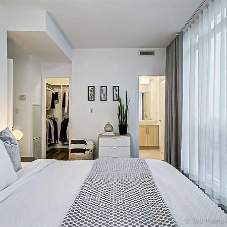 Prime Location - Stunning 2-Bdrm Condo Toronto Exterior foto